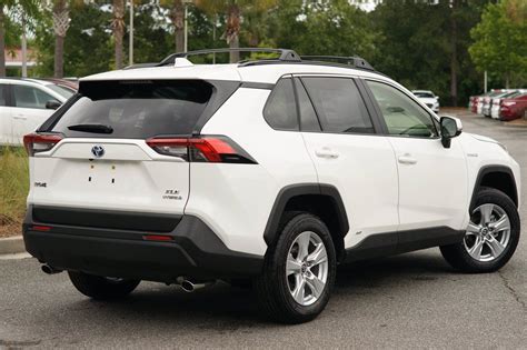 New 2020 Toyota RAV4 Hybrid XLE AWD 4D Sport Utility