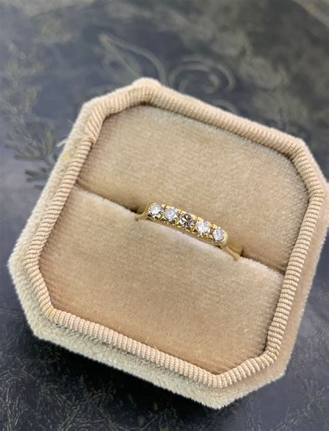 Vintage 18ct Gold Diamond Ring - Gem