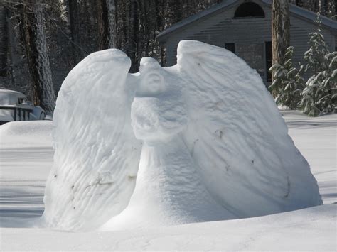 An Angel Each Day: Day 39 - Snow Angels and Daily Message