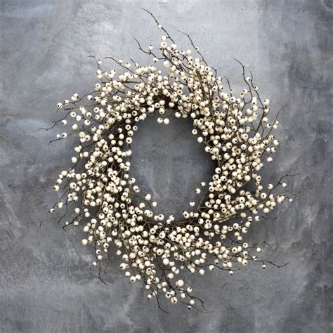 White Berry Wreath | Magnolia