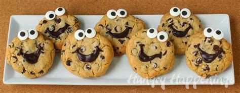 Smiley Face Chocolate Chip Cookies - Fun Desserts