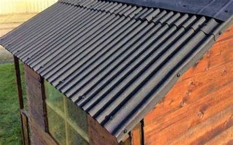 Choosing an Apex Shed Roof Covering to Weatherproof Your Shed | Homebase