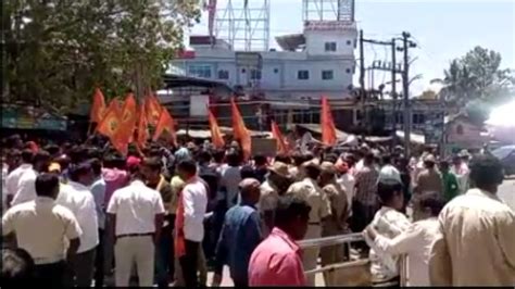 Bajrang Dal protests against recital of Quran during temple festival in ...