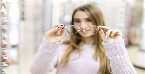 Sudden Blurred Vision: What to Do and When to See a Doctor