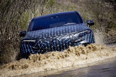 Mercedes EQS SUV interior unveiled - car and motoring news by ...