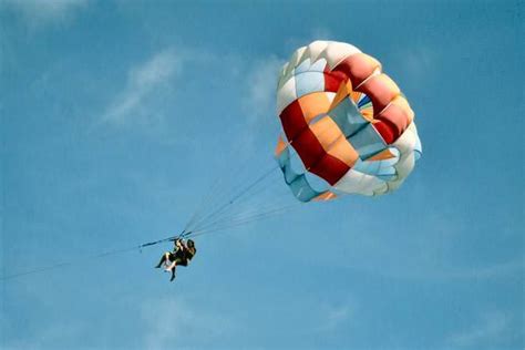 Hang glider vs paraglider safety - chicgaret