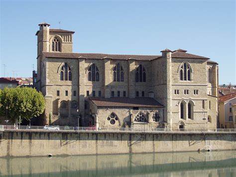 File:La collégiale Saint-Barnard de Romans-sur-Isère (Drôme).JPG - Wikimedia Commons