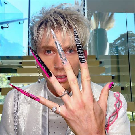 How Machine Gun Kelly Got Those Insanely Long, Studded Acrylic Nails