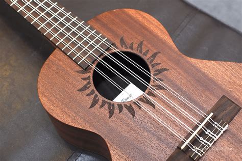 Baton Rouge V2 T8 Sun 8 String Tenor Ukulele - REVIEW