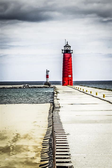 Kenosha Harbor lighthouse Photograph by Chris Smith - Fine Art America