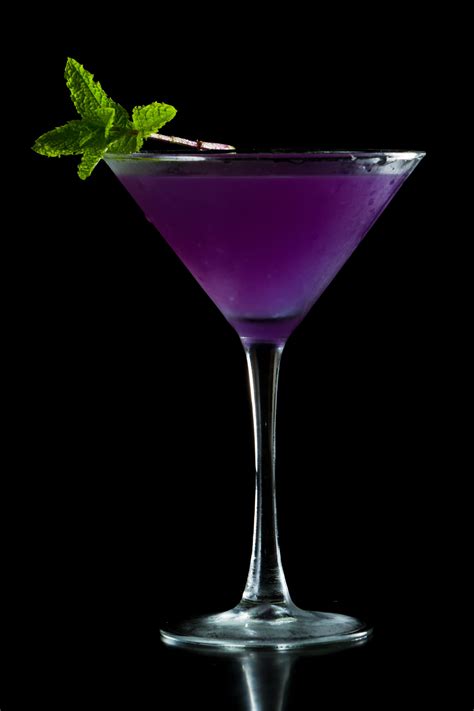 Halloween Cocktail- Purple Martini | Halloween drinks, Halloween ...