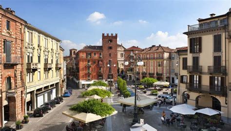 Tour a piedi - "L'Asti segreta delle botteghe storiche" - Sentieri Gastronomici in Piemonte