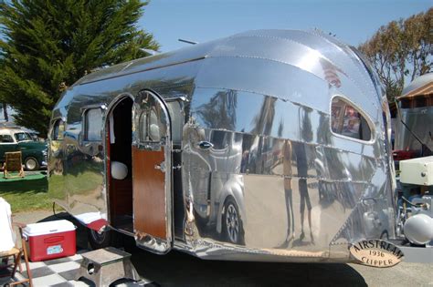 I have always loved the designs of Airstream trailers-This is one from ...