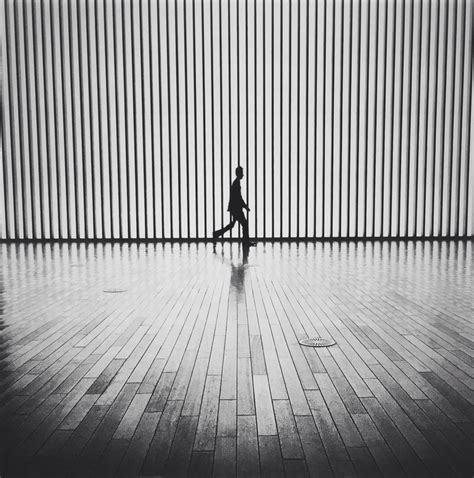 7 Tips For Stunning Black And White Street Photography On iPhone