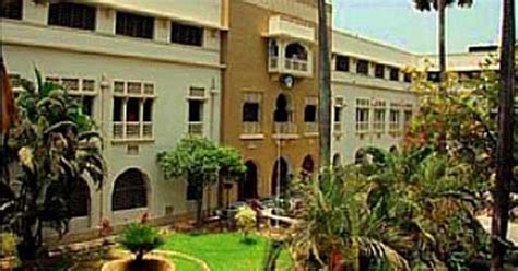 Maulana Azad College [MAC], Kolkata - Courses, Fees Structure, Admission | College Admission