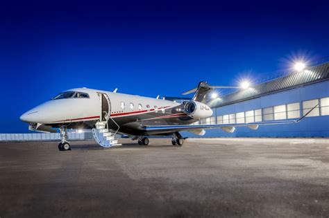 Bombardier Challenger 850 Charter Rates | Fly with Kulljet.aero | Cost per Hour