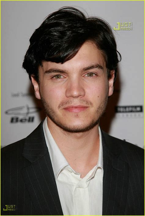 Emile Hirsch - 'Into the Wild' Reviews: Photo 605451 | Emile Hirsch Pictures | Just Jared