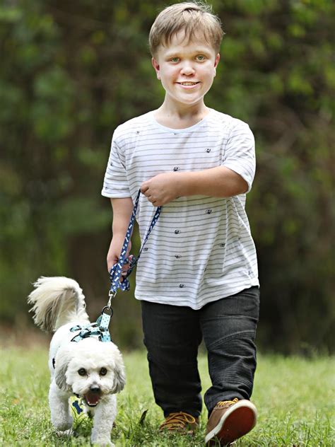 Dwarfism: Isaac Gatley on living in a world made for taller people | The Courier Mail