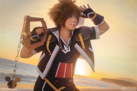 Kingdom Hearts 2: Sora by behindinfinity.deviantart.com on @DeviantArt | Kingdom hearts cosplay ...