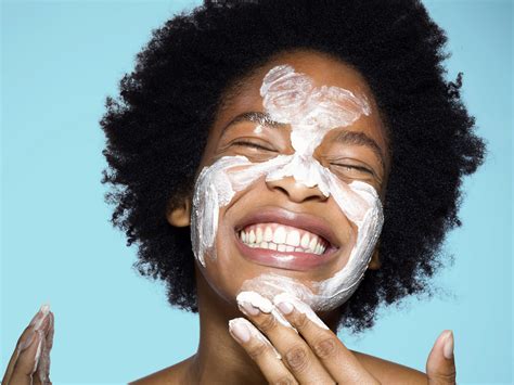 7 Sunscreen Tips and Tricks From Dermatologists — Expert Recs | Allure