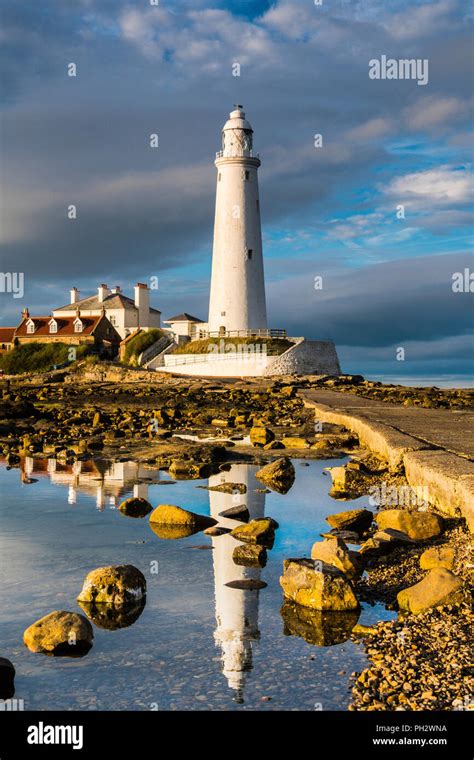 St. Marys lighthouse at Whitley Bay Stock Photo - Alamy