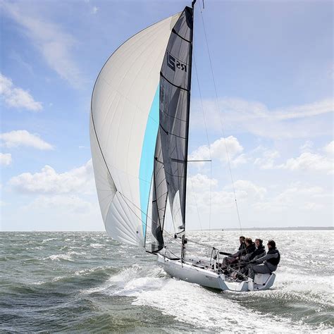 Charter sailboat - 21 - RS Sailing - racing / sport keelboat / lifting keel