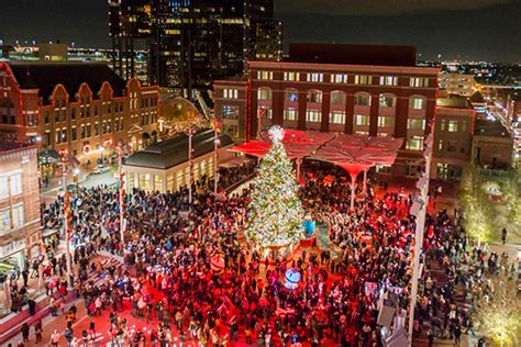 Sundance Square Christmas Tree Lighting Ceremony | Downtown Fort Worth