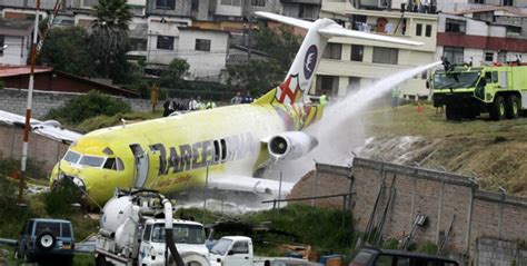 Crash of a Fokker F28 Fellowship 4000 in Quito | Bureau of Aircraft Accidents Archives