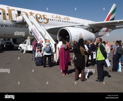 Sanaa airport hi-res stock photography and images - Alamy