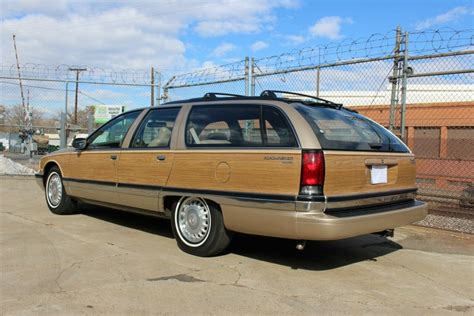 1996 Buick Roadmaster Estate Wagon 2 | Barn Finds