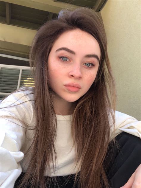 2018 Sabrina Carpenter first photos of her brunette hair color for the ...