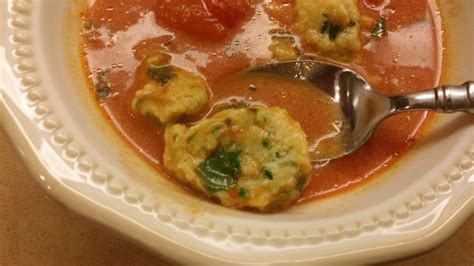 Tomato Soup With Spinach Cheese Dumplings Recipe - Delishably