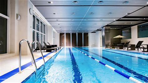 Hotel Swimming Pool - Fitness & Pool Facilities | LOTTE City Hotel Mapo