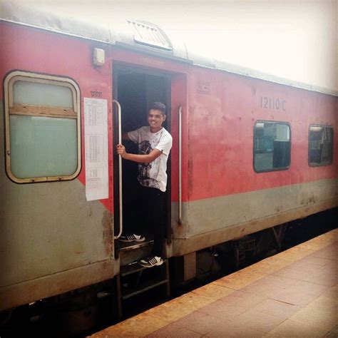 Rajdhani Express, High Speed Premium Train of India-Travellershelp | Rajdhani express, High ...