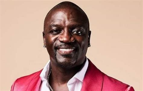 Akon Body Measurements, Height, Weight, Shoe Size