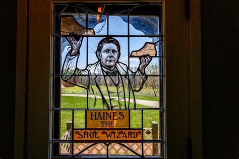 Haines The Shoe Wizard stained glass front door, Haines Sh… | Flickr