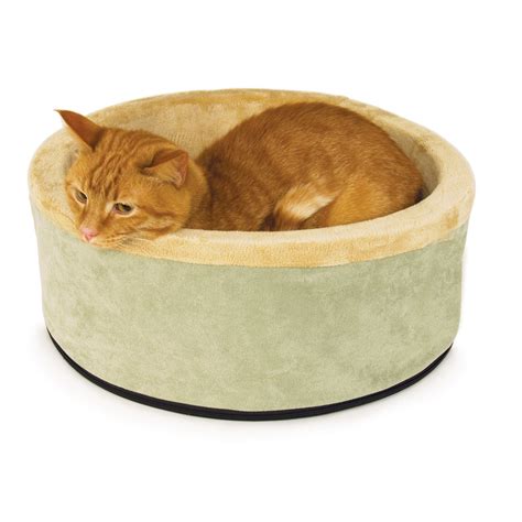 CAT BEDS & PERCHES