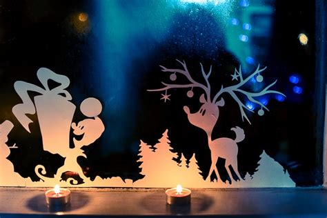 Christmas Window Decorations | Adventure in a Box