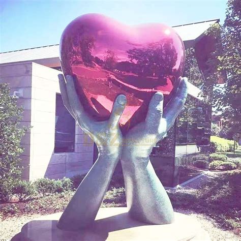 Artists Famous Modern Stainless Steel Heart Sculpture For Home Garden