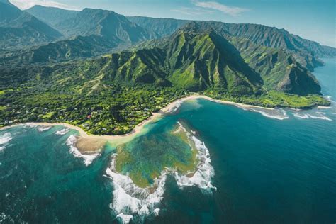 10 Best Waves and Surf Spots in Hawaii - My Wave Finder