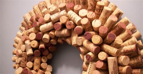 connect the dots.: wine cork wreath.