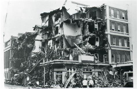 Demolition of George Hotel after earthquake, Newcastle, NSW, 1989 | Living Histories