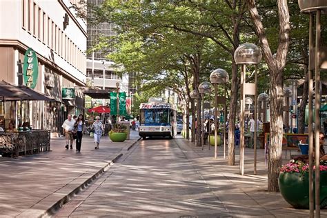 16th Street Mall – Downtown Denver, CO | Pedestrian Promenade