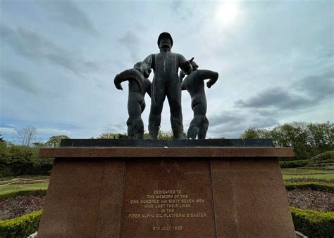 Piper Alpha memorial garden in Aberdeen set for transformation - BBC News