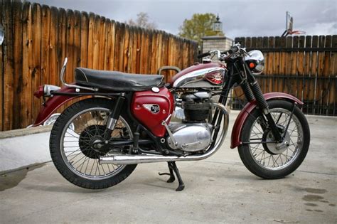 1966 BSA Lightning 650 | Bike-urious