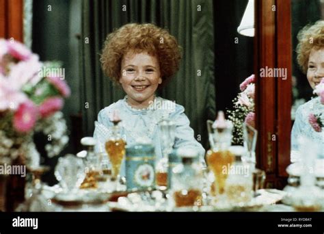 AILEEN QUINN, ANNIE, 1982 Stock Photo - Alamy