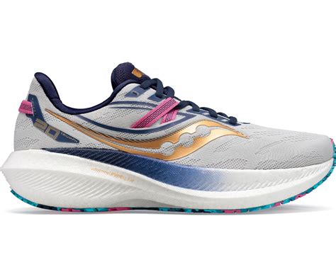 A Review of the Saucony Triumph 20 Before You Buy | Well+Good