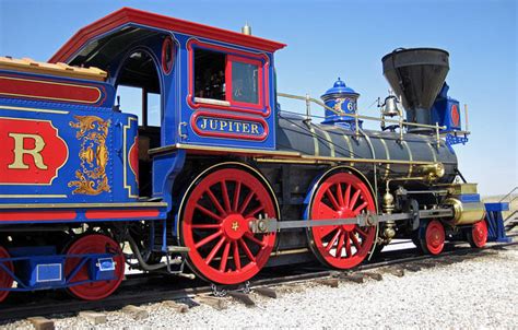 Steam locomotives Jupiter and Union Pacific No. 119: Striking symbols ...