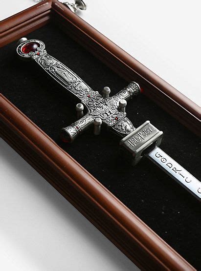 Harry Potter Sword Of Gryffindor Prop ReplicaHarry Potter Sword Of Gryffindor Prop Replica, in ...