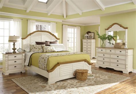 50 Best Bedrooms With White Furniture for 2022